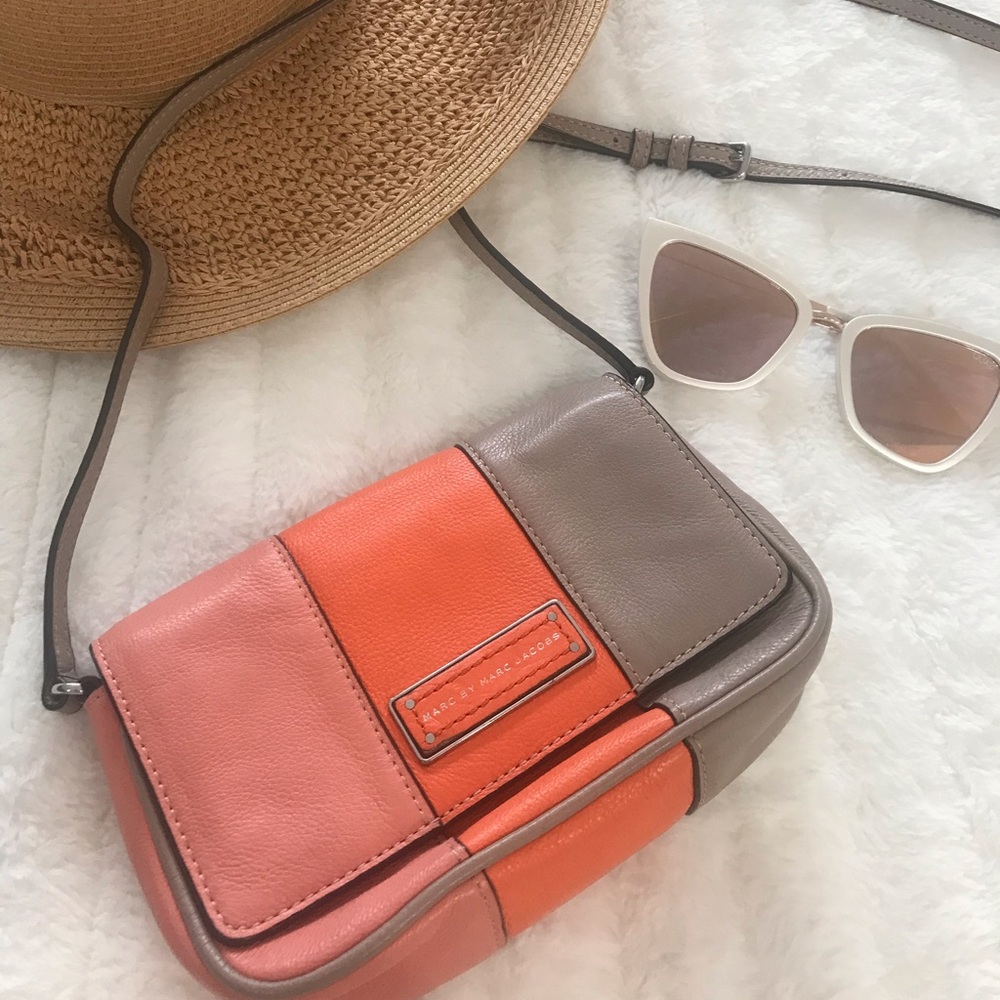 LIKE NEW! Marc Jacobs Colorblock Purse